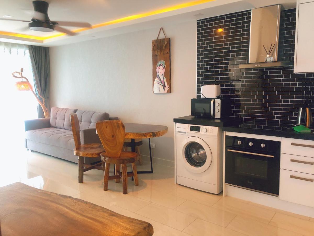 Grand Avenue Soi Buakhao By Daisy Apartment Pattaya Exterior photo